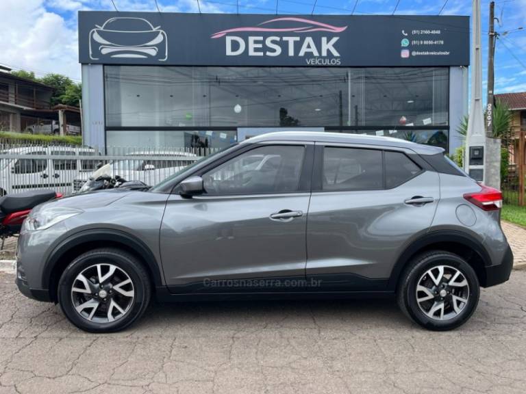 NISSAN - KICKS - 2020/2020 - Cinza - Sob Consulta