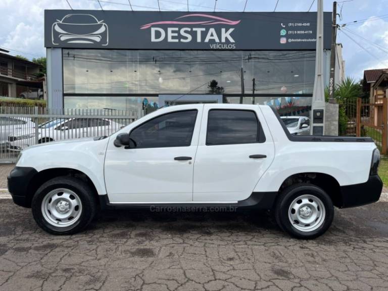 RENAULT - DUSTER OROCH - 2022/2023 - Branca - R$ 83.900,00