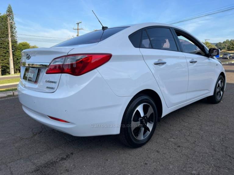 HYUNDAI - HB20S - 2015/2015 - Branca - Sob Consulta