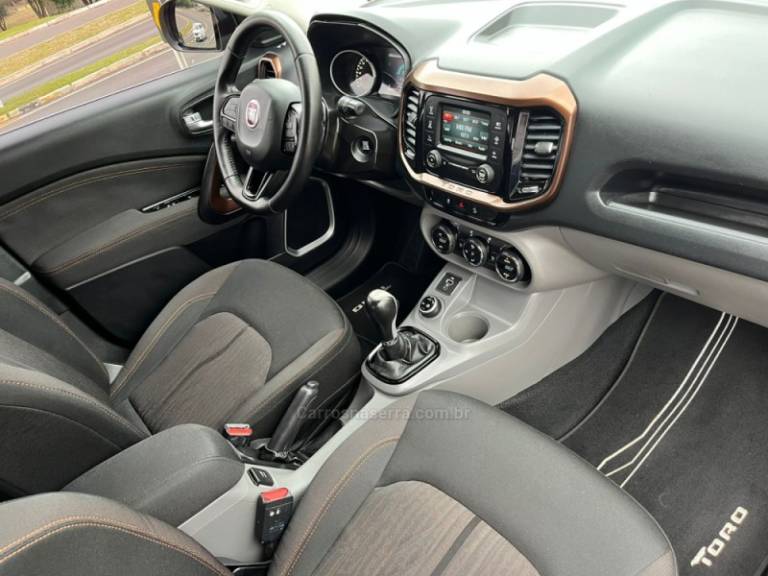 FIAT - TORO - 2018/2019 - Vermelha - Sob Consulta