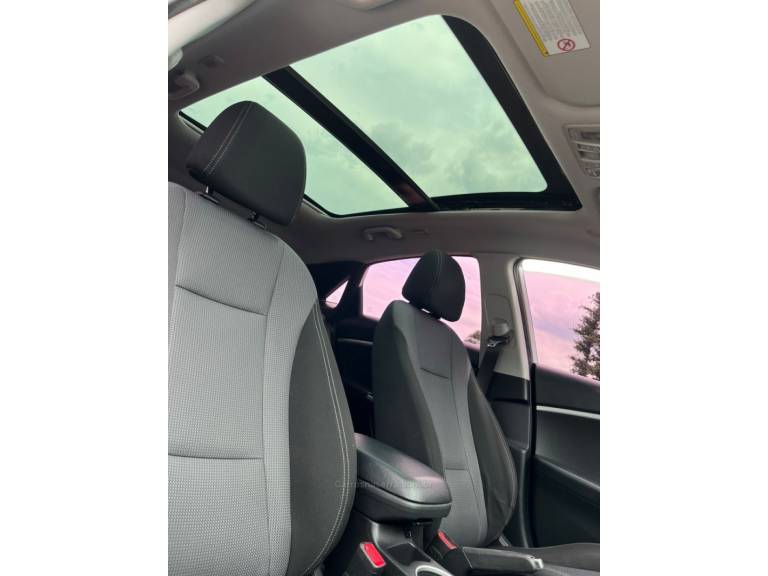 HYUNDAI - I30 - 2015/2016 - Branca - Sob Consulta