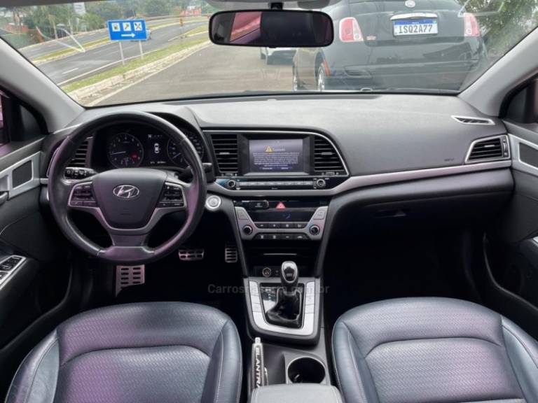 HYUNDAI - ELANTRA - 2016/2017 - Branca - Sob Consulta