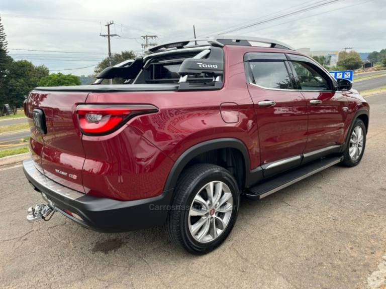 FIAT - TORO - 2018/2019 - Vermelha - Sob Consulta