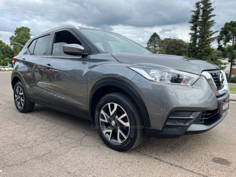 NISSAN - KICKS - 2020/2020 - Cinza - Sob Consulta